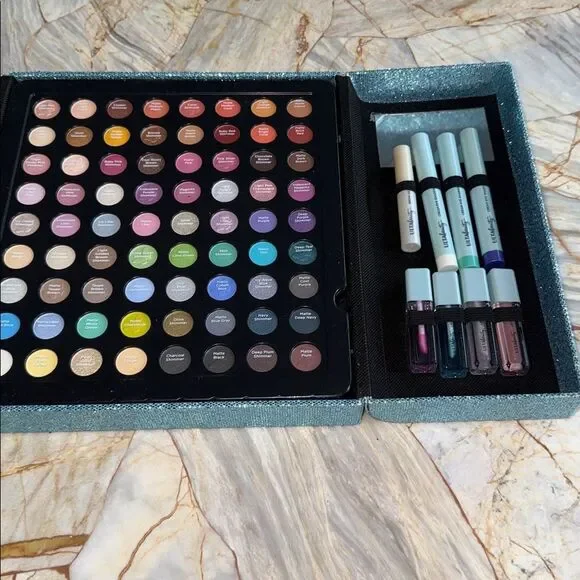 Ulta Beauty Glittery Teal Beauty Box - Picture 6 of 13